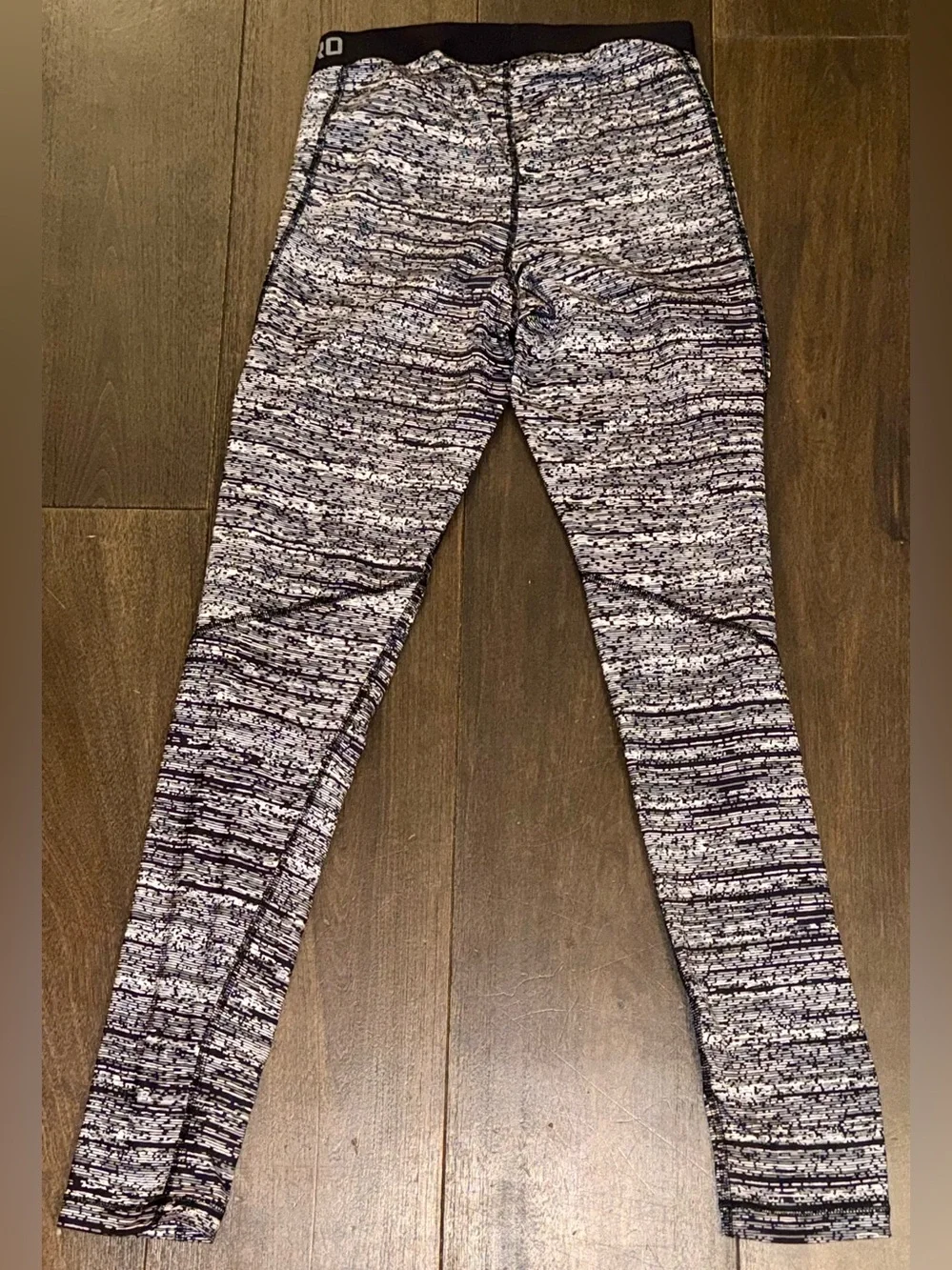 Nike Pro Dri-FIT Gray Black Printed Compression Leggings Women’s Medium M EUC